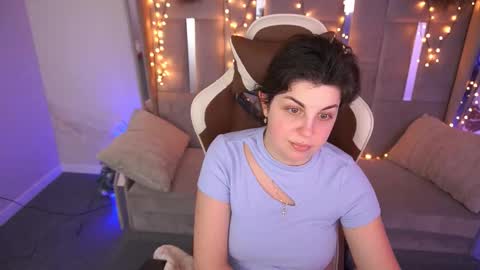 Snapshot of mirandawarm chatting on February 2026 07:51:01 AM Miranda online show from February 2026 07:51:01 AM