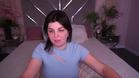 Snapshot of mirandawarm chatting on February 2026 07:10:02 AM Miranda online show from February 2026 07:10:02 AM