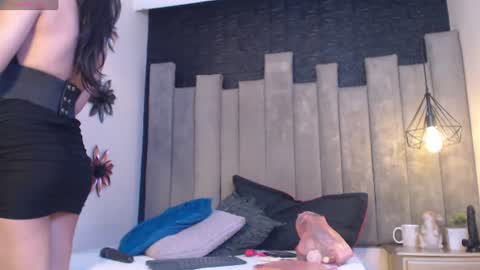 MiraRossi online show from July 2026 11:38:02 AM