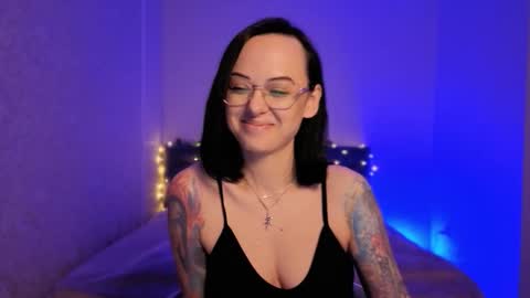 MiraSkyy online show from March 2026 04:00:02 PM