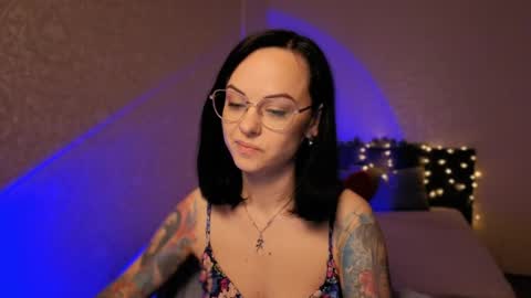MiraSkyy online show from May 2026 06:35:02 PM