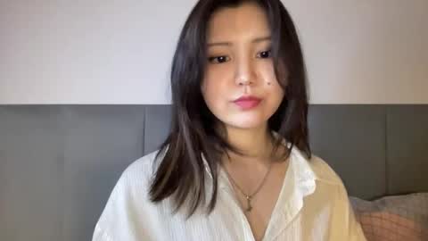 Snapshot of mirelith chatting on February 2026 06:40:02 PM Sakura online show from February 2026 06:40:02 PM