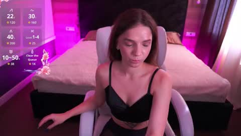 Mira online show from September 2025 12:40:02 PM