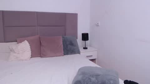 Snapshot of miryamines chatting on February 2025 10:26:01 AM MiryamInes online show from February 2025 10:26:01 AM