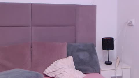 Snapshot of miryamines chatting on March 2025 06:33:01 PM MiryamInes online show from March 2025 06:33:01 PM