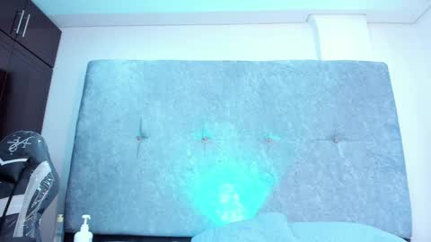 mis_sunny online show from October 2025 08:28:01 PM