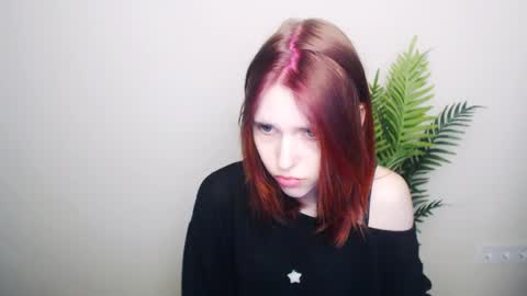 misaki_chan_ online show from April 2026 08:39:01 PM