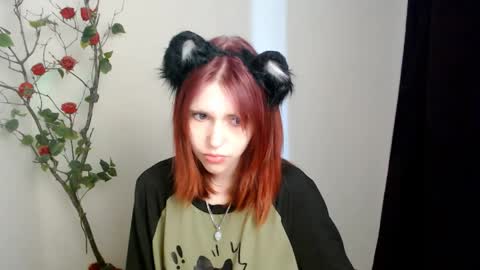 misaki_chan_ online show from May 2026 09:59:01 AM
