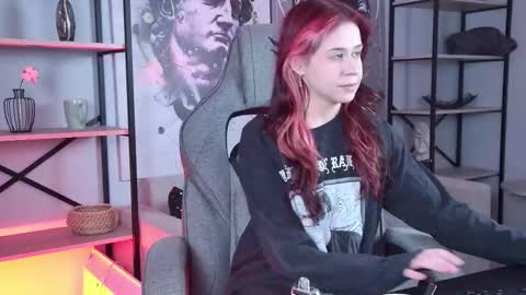 Misa online show from November 2025 12:02:01 AM