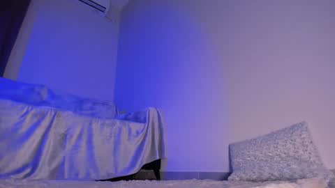 Mishel online show from January 2025 04:17:01 PM