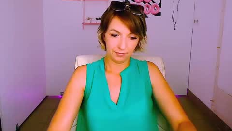 Mishelle online show from July 2026 11:24:01 AM