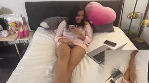miskatfox online show from July 2026 04:15:01 AM