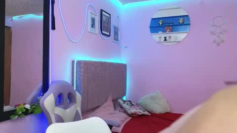 Snapshot of misofialeal chatting on September 2025 07:39:01 PM misofialeal online show from September 2025 07:39:01 PM