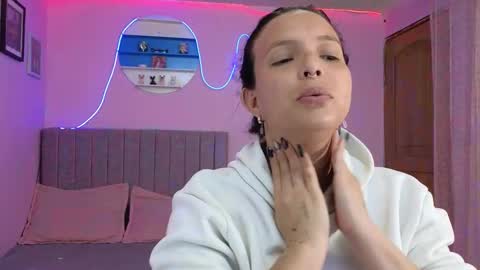 Snapshot of misofialeal chatting on October 2025 07:26:01 PM misofialeal online show from October 2025 07:26:01 PM