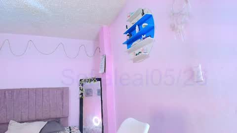 misofialeal online show from May 2026 06:27:02 PM