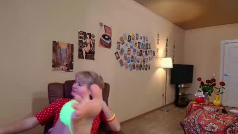 Kris online show from November 2025 10:52:02 AM