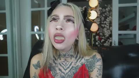 miss___angel online show from February 2026 11:04:02 AM