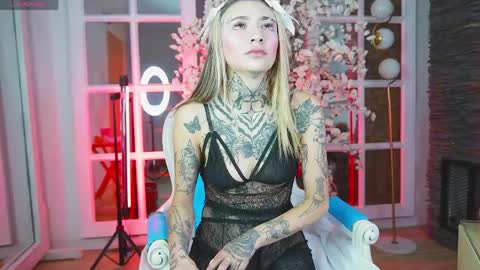 Snapshot of miss___angel chatting on April 2026 11:05:02 AM miss___angel online show from April 2026 11:05:02 AM