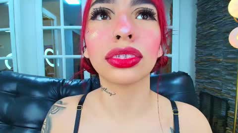 Snapshot of miss__abigail chatting on November 2025 10:58:01 AM Abigail online show from November 2025 10:58:01 AM