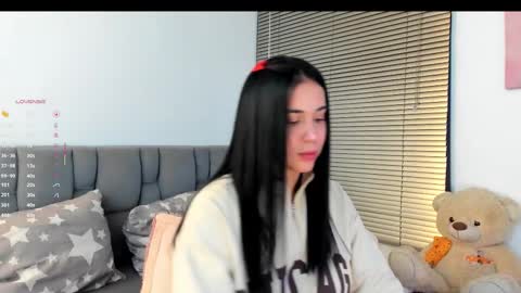 Snapshot of miss__jones_ chatting on January 2026 03:32:01 AM miss__jones_ online show from January 2026 03:32:01 AM