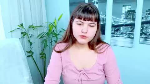 Snapshot of miss__poly chatting on January 2026 08:18:01 AM miss__poly online show from January 2026 08:18:01 AM