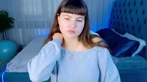 Snapshot of miss__poly chatting on January 2026 08:18:01 AM miss__poly online show from January 2026 08:18:01 AM