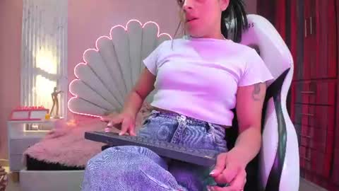 miss__star_ online show from August 2026 03:48:01 PM