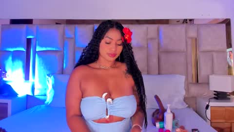 Snapshot of miss_abigail_ chatting on November 2025 12:44:02 PM Miss Abigail online show from November 2025 12:44:02 PM