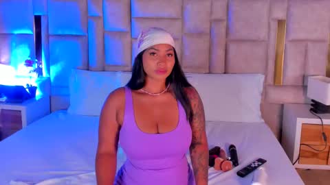 Snapshot of miss_abigail_ chatting on December 2025 02:03:01 PM Miss Abigail online show from December 2025 02:03:01 PM