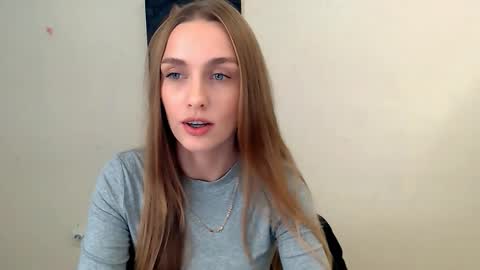 Snapshot of miss_angelina_ chatting on October 2025 05:50:02 AM Angelina online show from October 2025 05:50:02 AM