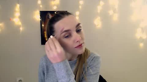 Snapshot of miss_angelina_ chatting on November 2025 09:53:02 AM Angelina online show from November 2025 09:53:02 AM