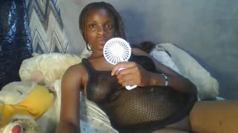 miss_belllo online show from March 2025 09:34:02 AM