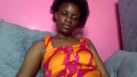 miss_belllo online show from December 2025 05:53:02 PM