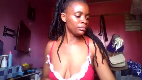 miss_belllo online show from April 2026 11:05:01 AM
