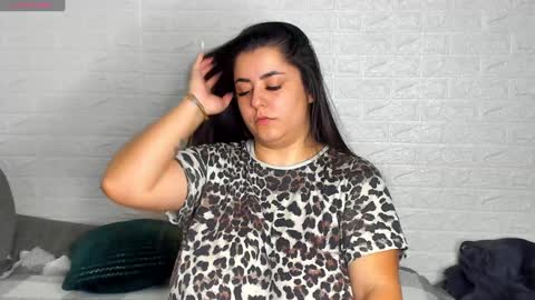 Snapshot of miss_boujee chatting on December 2024 11:00:01 AM Ana online show from December 2024 11:00:01 AM