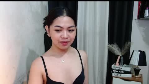 Snapshot of miss_briella chatting on March 2026 08:58:02 PM Briella online show from March 2026 08:58:02 PM