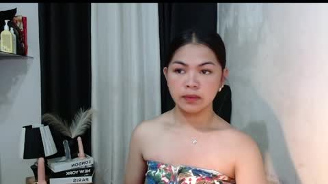 Snapshot of miss_briella chatting on April 2026 01:12:01 PM Briella online show from April 2026 01:12:01 PM