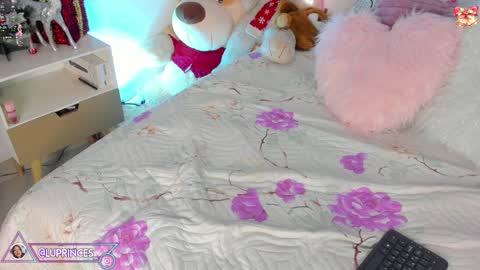 Snapshot of miss_brunette_ chatting on December 2024 06:55:02 PM lucy 3 online show from December 2024 06:55:02 PM