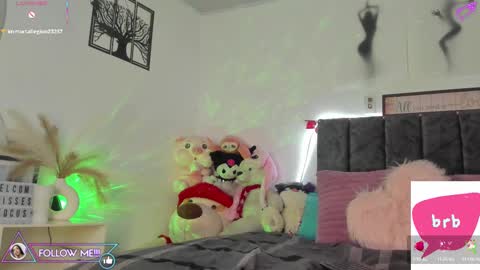 Snapshot of miss_brunette_ chatting on March 2025 10:21:02 PM lucy 3 online show from March 2025 10:21:02 PM