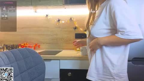 Sandy online show from October 2025 12:36:02 AM