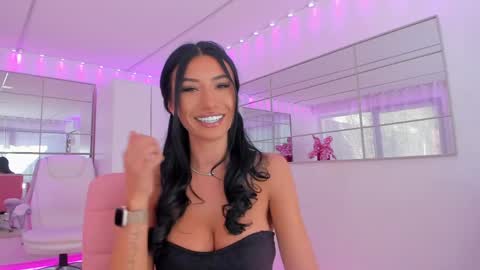 miss_diamond__ online show from April 2026 07:31:01 AM