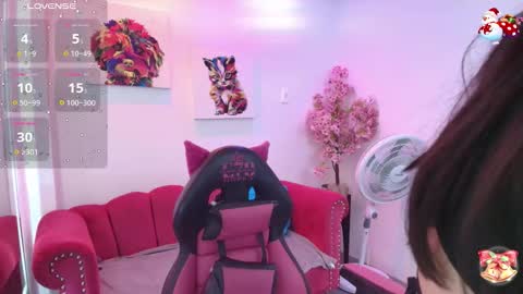 Melanie online show from December 2025 12:33:02 PM