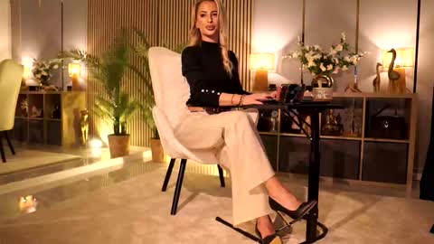 Miss Ema Devine online show from January 2026 07:27:01 PM