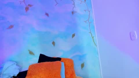 miss_evans_ online show from October 2025 05:38:02 AM