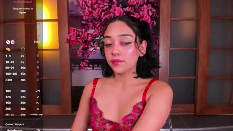 Snapshot of miss_evolet chatting on March 2026 06:14:01 PM Evoleth online show from March 2026 06:14:01 PM