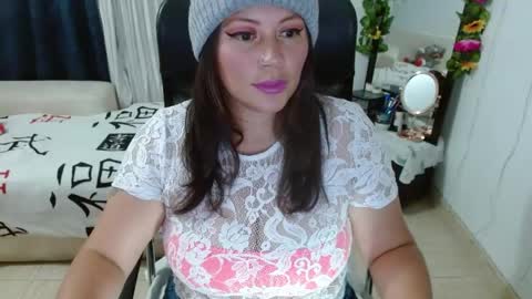 Miss Evoleth online show from May 2026 12:27:02 AM