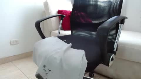 Miss Evoleth online show from May 2026 02:46:01 PM
