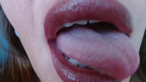 Miss Evoleth online show from May 2026 05:08:01 PM