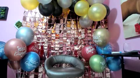 Snapshot of miss_flora chatting on September 2025 01:01:01 PM Monica Patricia online show from September 2025 01:01:01 PM