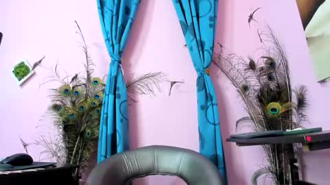 Snapshot of miss_flora chatting on October 2025 10:26:01 AM Monica Patricia online show from October 2025 10:26:01 AM